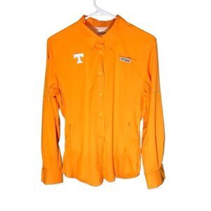 Columbia PFG women’s Size M University of TN orange vented zip pockets snap